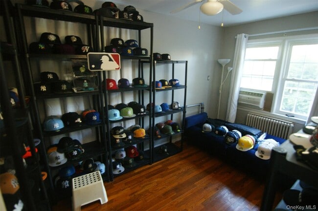 Building Photo - 86-11 256th St