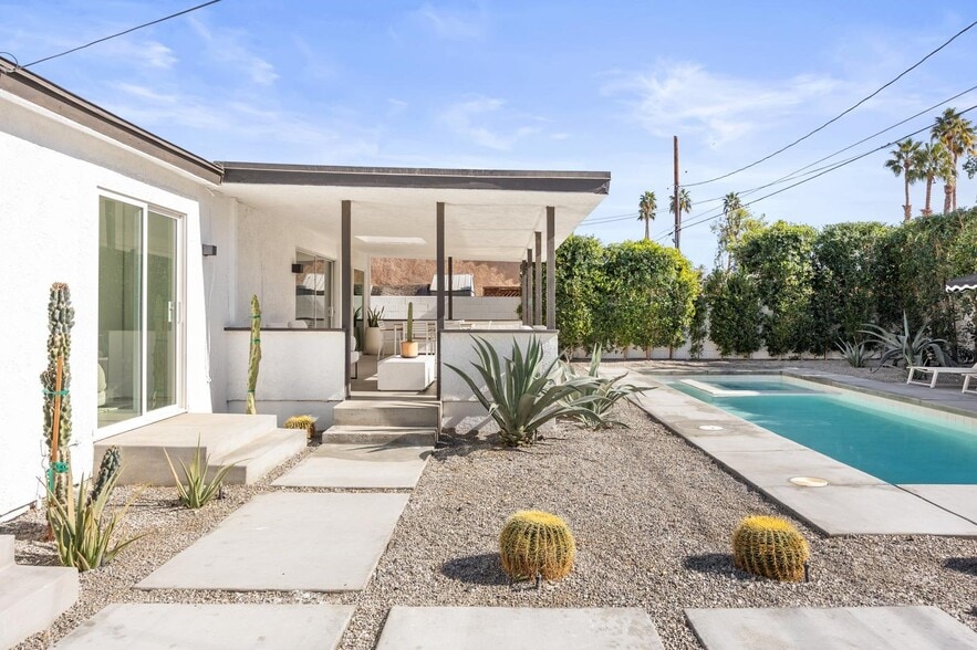 Building Photo - 73125 Guadalupe Ave