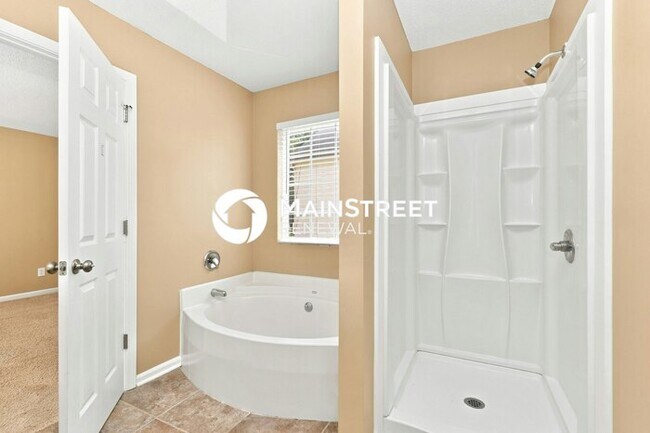 Building Photo - 3 Bedroom Pet-Friendly Home in Browns Summit, NC with Main Street Renewal