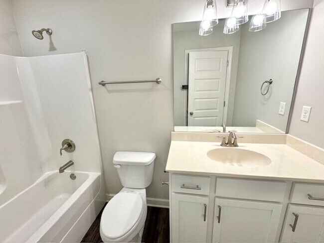 Building Photo - Now Leasing in Somerville- 4-Bedroom 3 Bat...