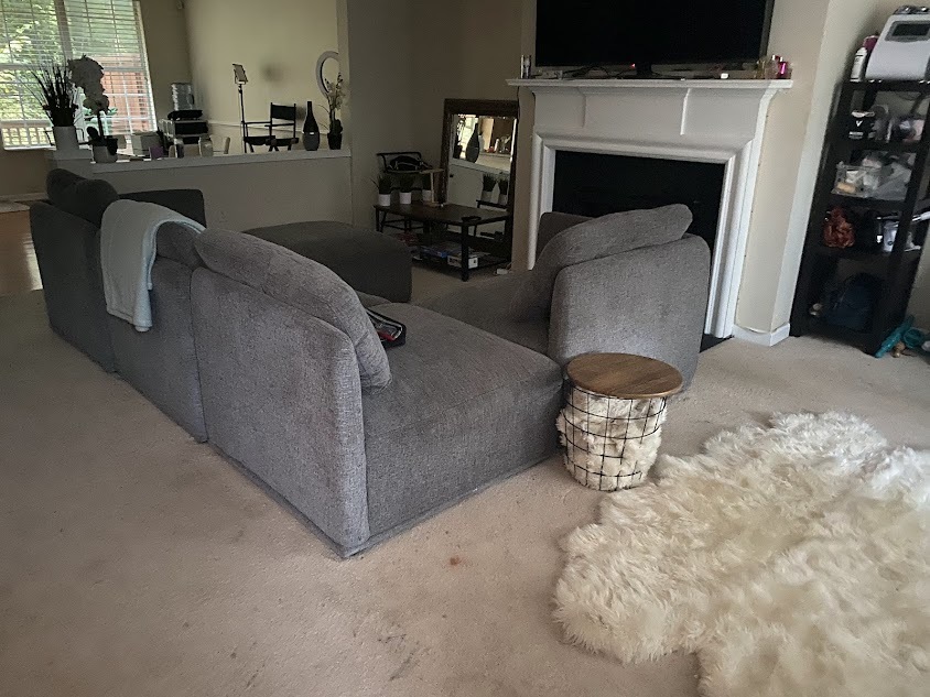 Livingroom with electric fireplace - 2858 Parkway Close