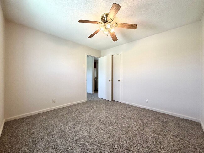 Building Photo - Bancroft Circle Apartments