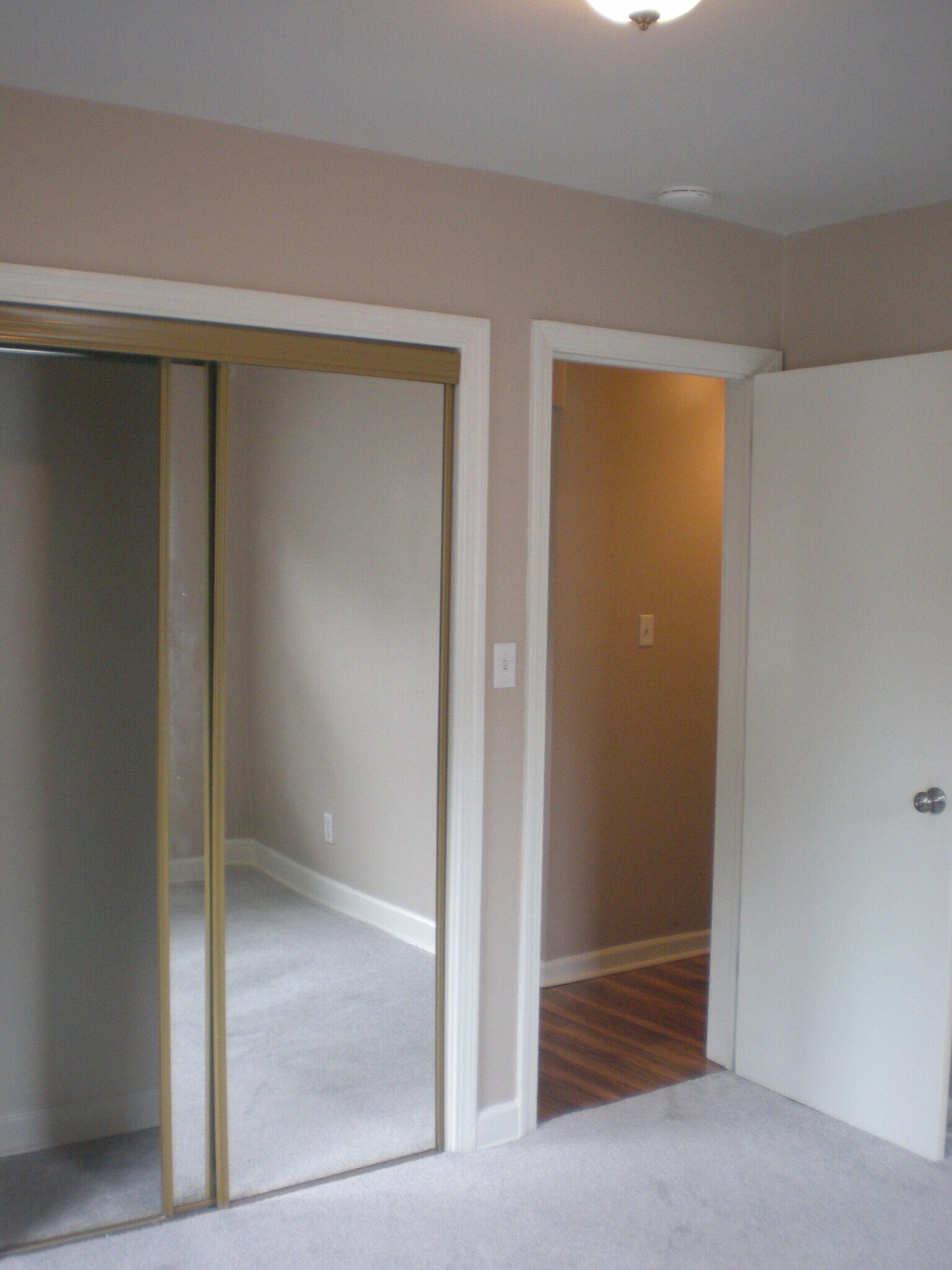 Building Photo - 118 Robinwood Blvd
