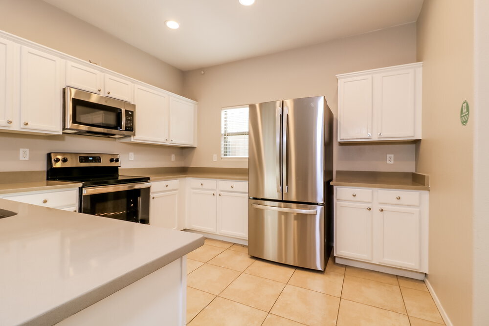 Building Photo - 6326 W Harwell Rd