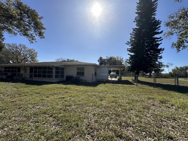Building Photo - 501 Ridge Manor Dr