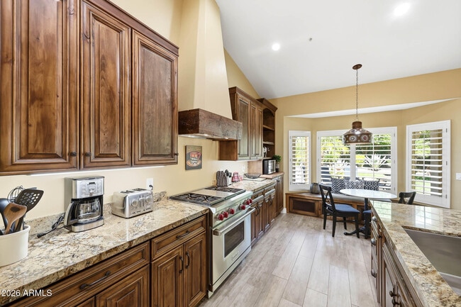 Building Photo - 7642 E Hartford Dr