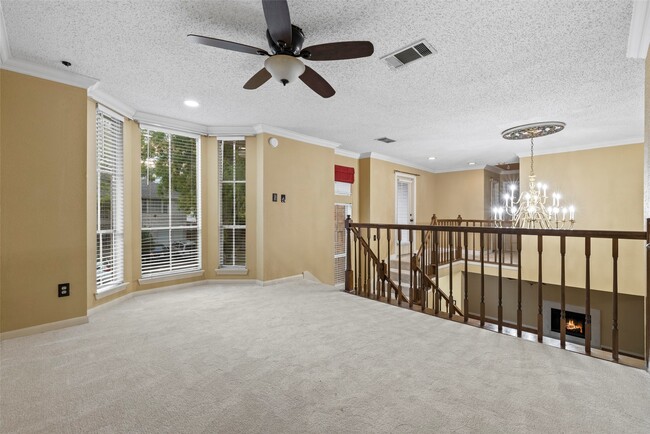 Building Photo - 13051 Meadowline Dr