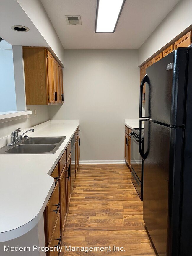 Building Photo - 2 br, 2 bath House - 3033 Bonanza Drive