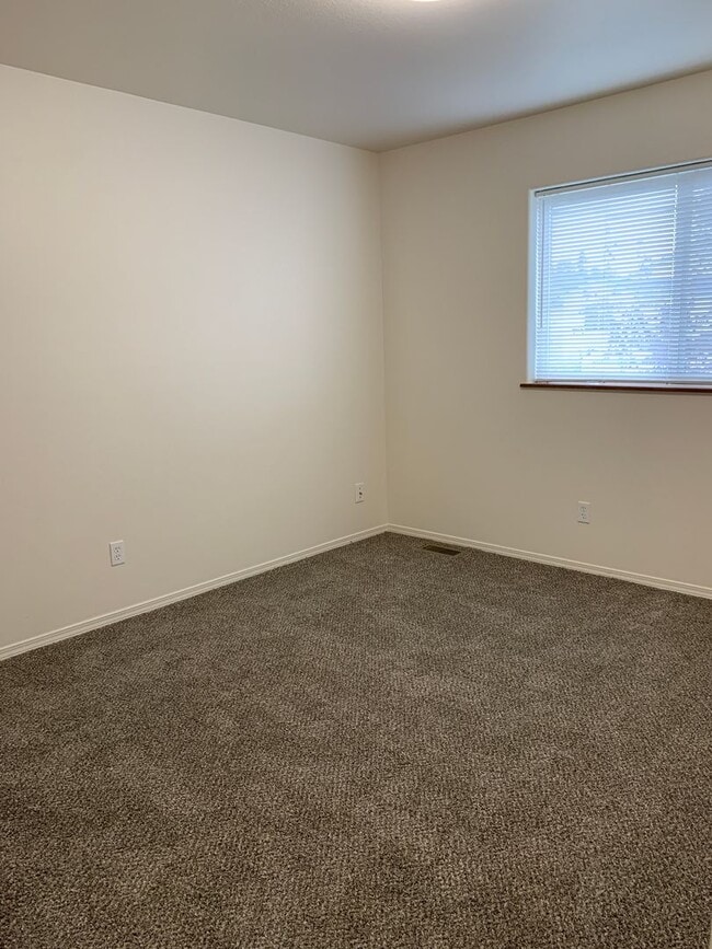 Building Photo - 8160 Williwa Ave