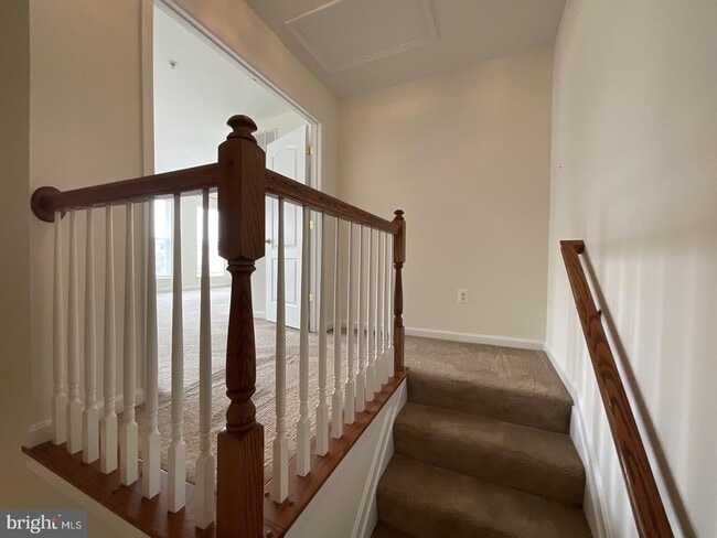 Building Photo - 117 Leather Fern Way