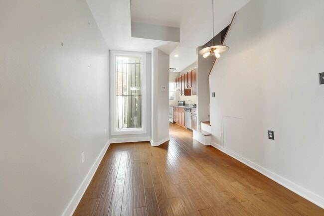 Building Photo - 2 Bedroom 1 Bathroom Rowhouse // H-Street Corridor // Private Parking Included!