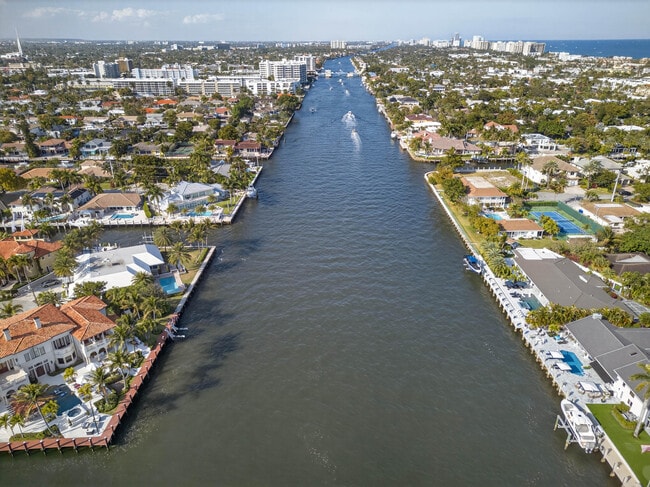 Building Photo - 3109 NE 42nd Ct