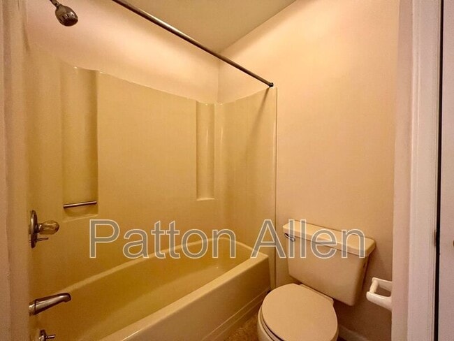 Building Photo - 494 Windswept Dr