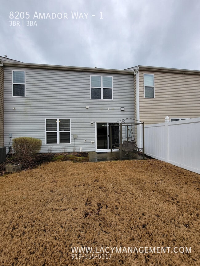 Building Photo - 8205 Amador Way