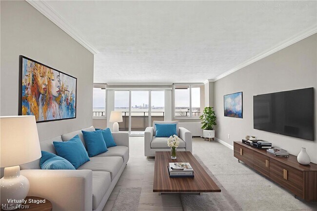 Building Photo - 12900 Lake Ave