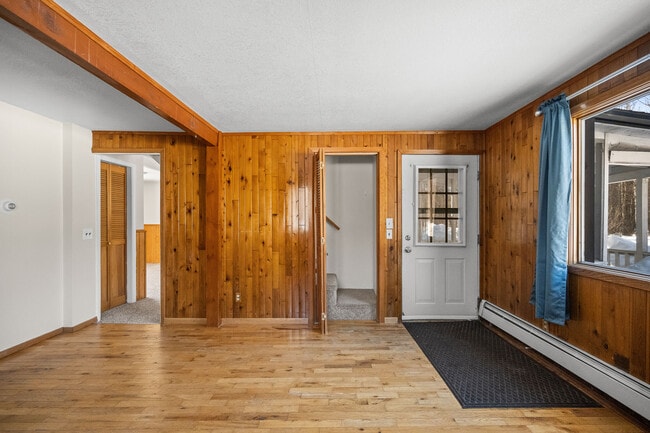 Building Photo - 1118 Cheri Way