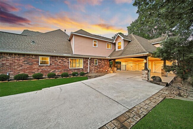 Building Photo - 1 Greenridge Forest Ct