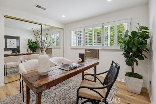 Building Photo - 30047 Knoll View Dr