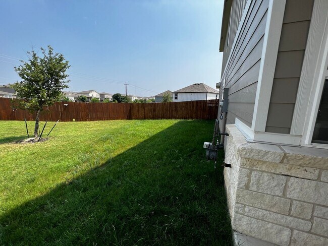 Building Photo - Elegant home in Davis Ranch- 4 Bedroom/ 3 Bathroom
