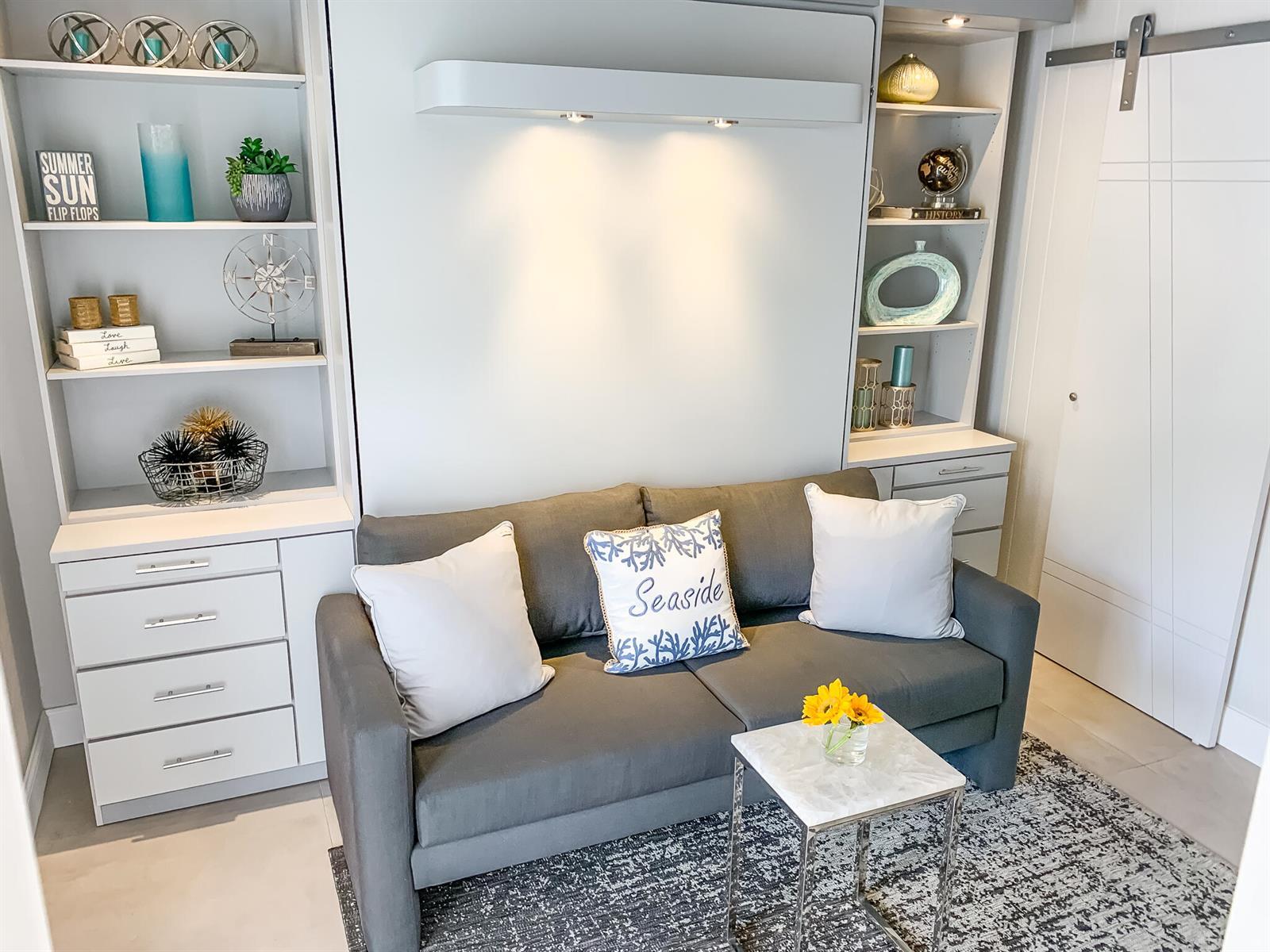 Building Photo - 100 Venetian Dr