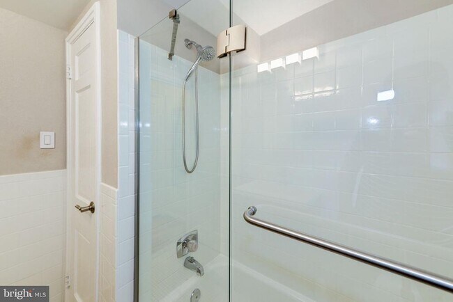 Building Photo - 3951 Langley Ct NW
