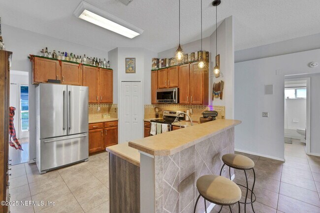 Building Photo - 1453 Lindseys Xing Dr