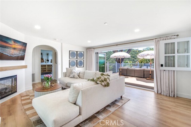 Building Photo - 1445 Bluebird Canyon Dr