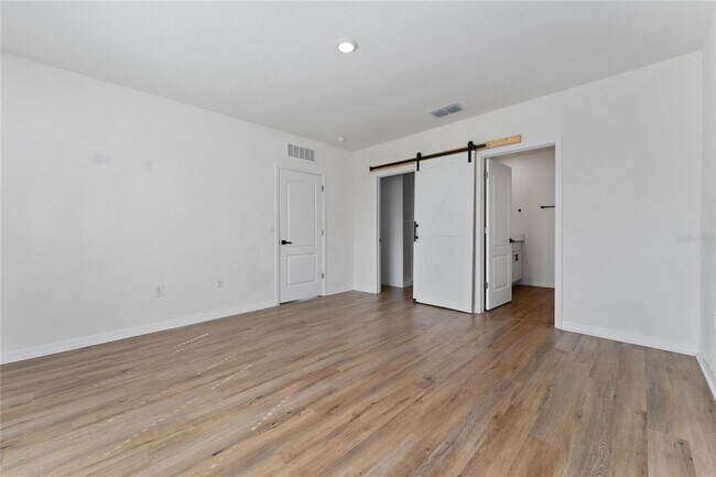 Building Photo - 1982 King Ranch St