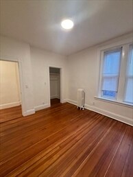 Building Photo - 10 Parkway Rd