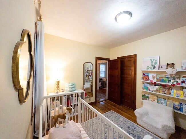 Building Photo - 41 Child St