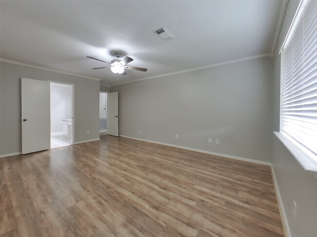 Building Photo - 18018 Heron Forest Ln