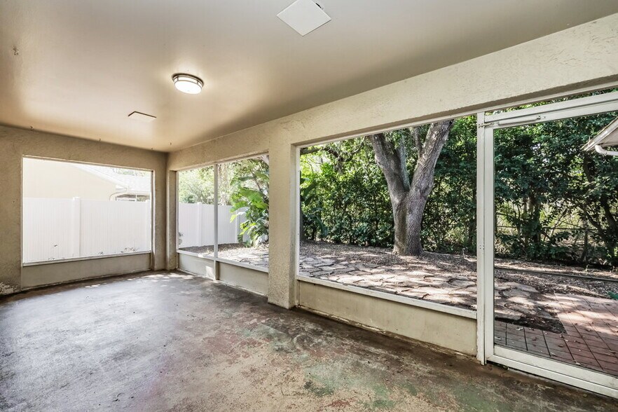 Building Photo - 4807 Weasel Dr