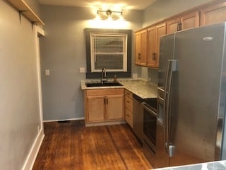 Plenty of lighting over the sink. - 116 Bowmar St