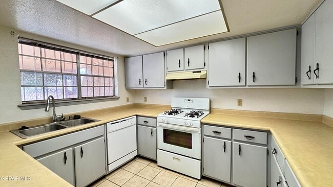 Building Photo - 4705 Frankfort Ave