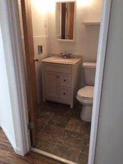 Bathroom - Germania on the Green
