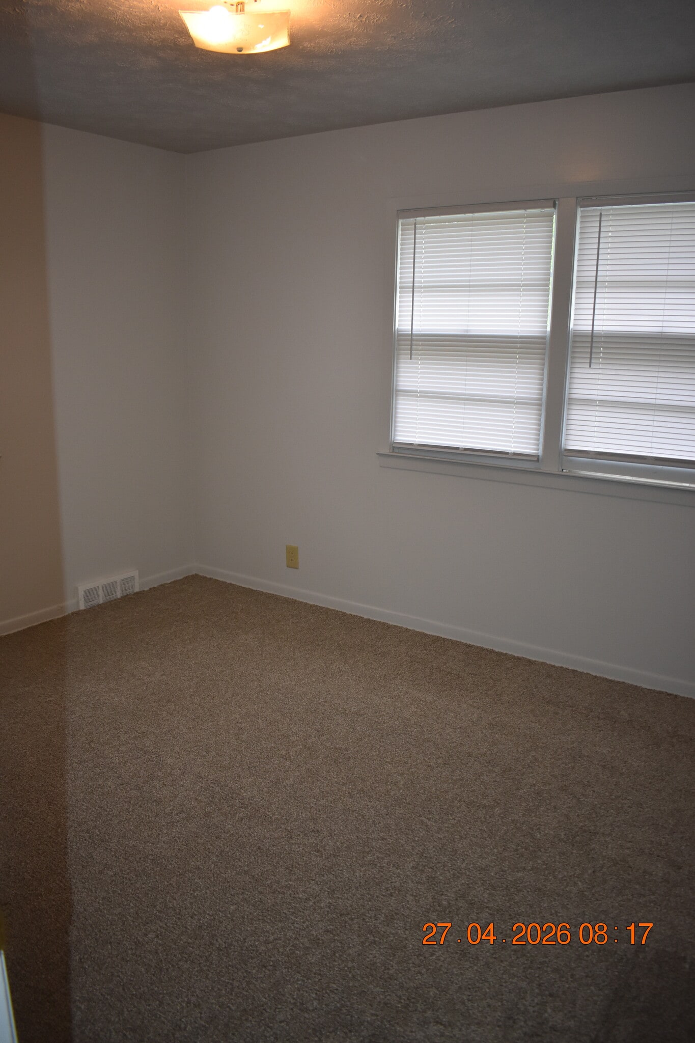 Building Photo - 4616 Grand Ave