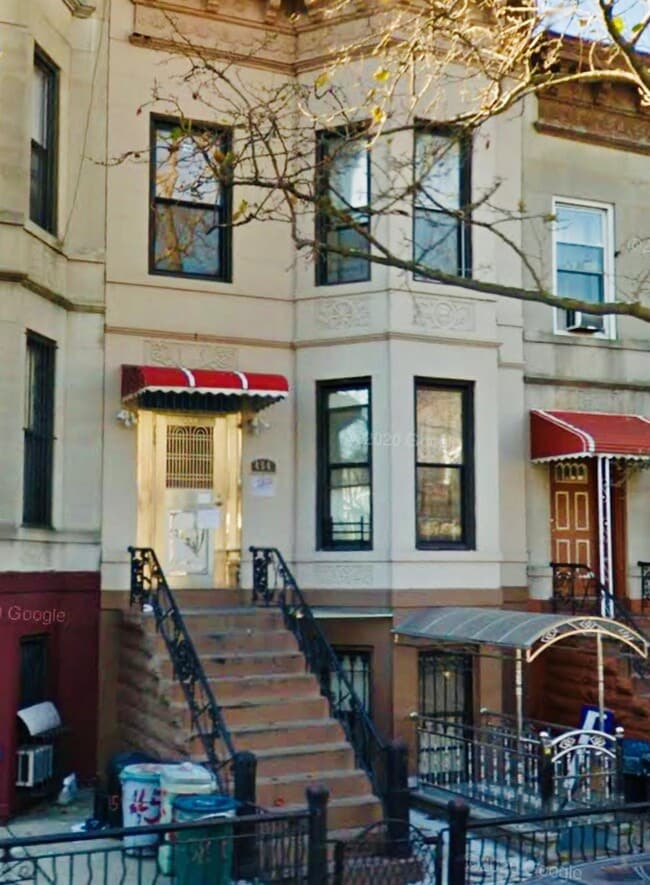 Primary Photo - 454 58th St