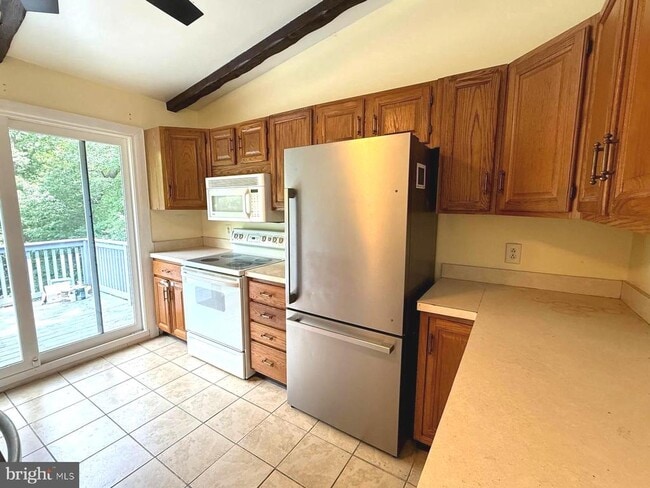 Building Photo - 45846 Nancy Ln