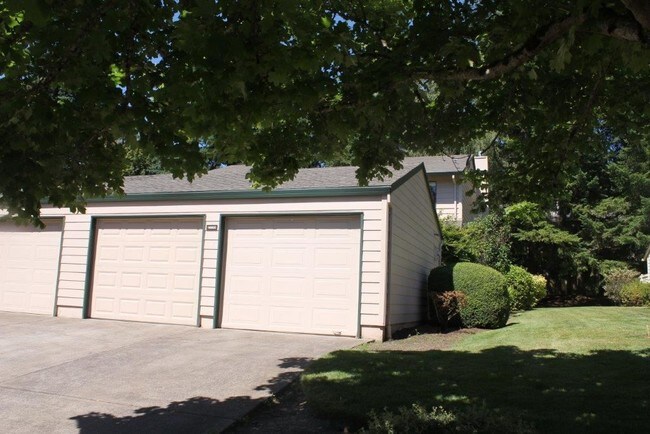 Building Photo - 2 br, 2.5 bath House - 14905 SW 106th Ave