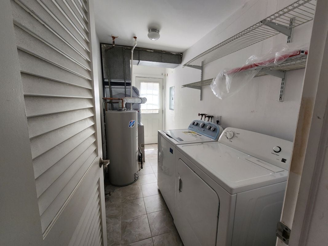 Building Photo - 106-108 North Dudley Avenue, 1st Floor