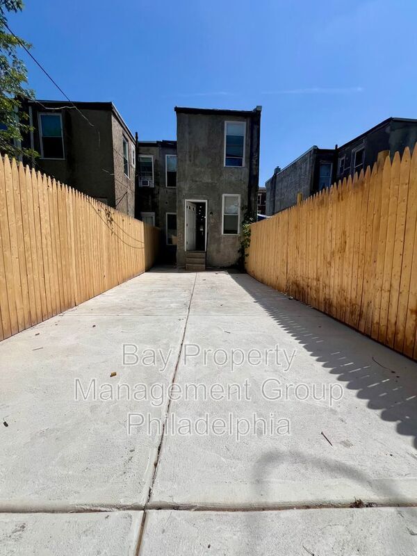Building Photo - 43 E Collom St
