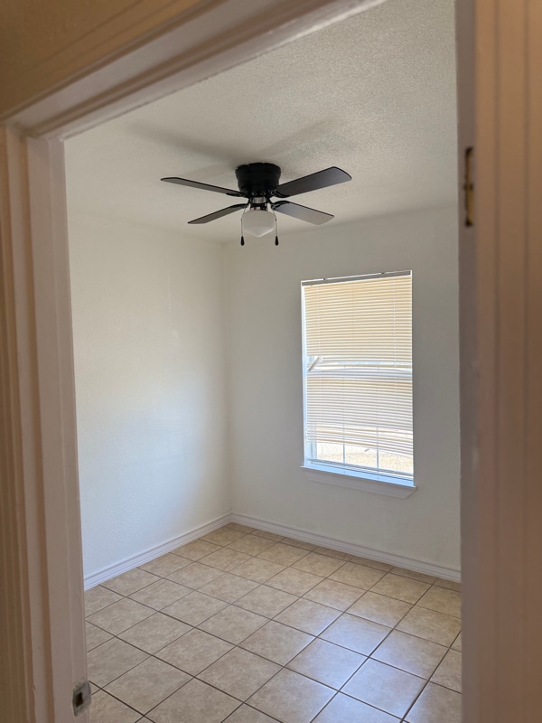 Building Photo - 600 Ellor Dr