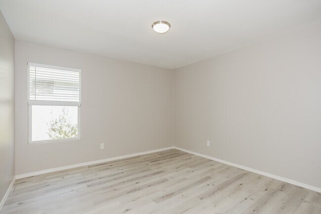 Building Photo - 9104 Old Clydesdale Dr