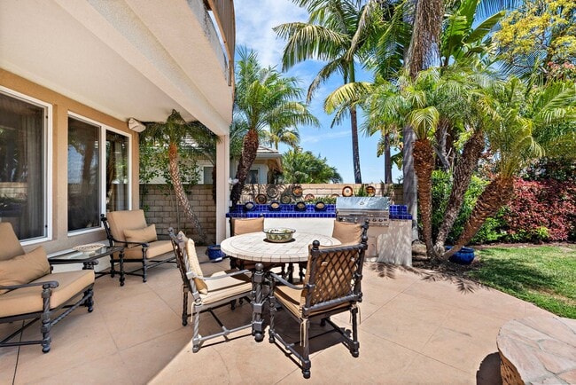 Building Photo - Spectacular Hilltop Estate with Panoramic ...