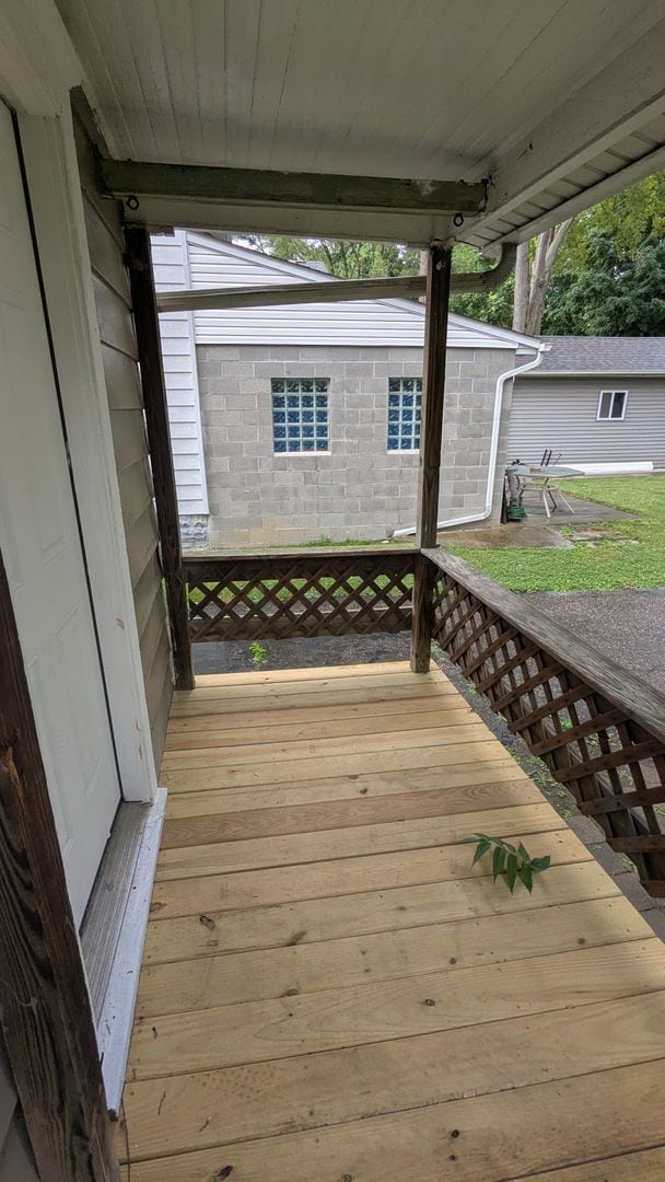 Building Photo - Charming 3-bedroom, 1-bathroom home locate...