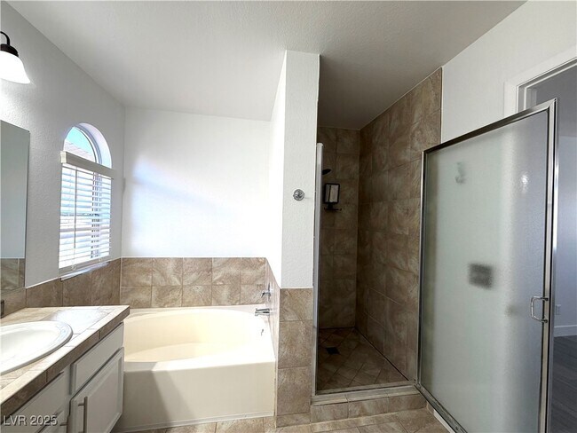 Building Photo - 9449 Amber Valley Ln