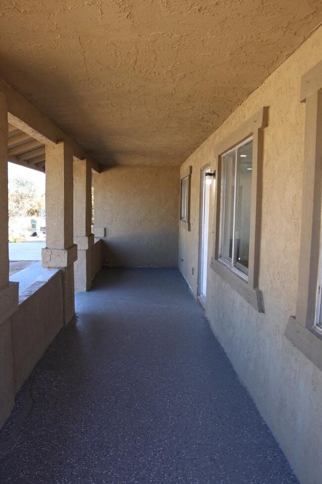 Building Photo - Spacious 3-Bedroom Home with Central A/C, ...