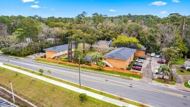 Building Photo - 457 White Dr