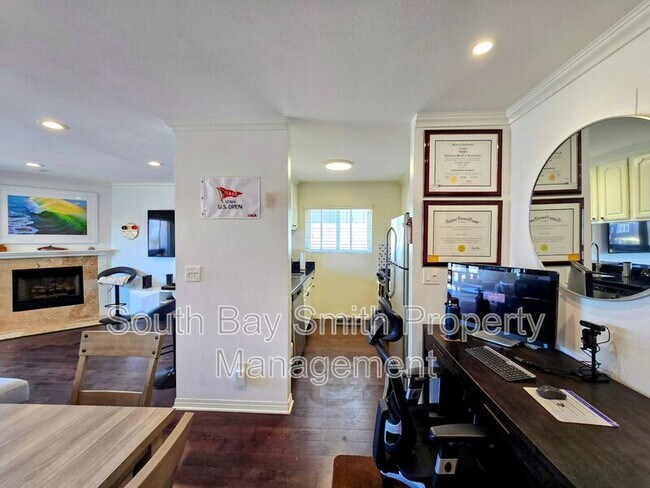 Building Photo - 320 Hermosa Ave