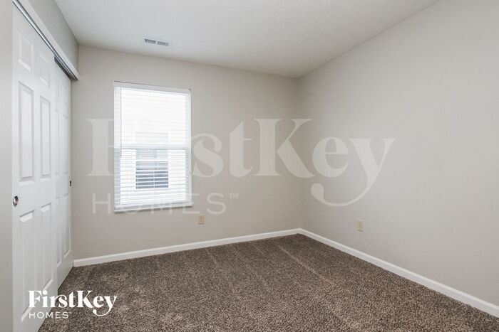 Building Photo - 1462 Bluestem Dr